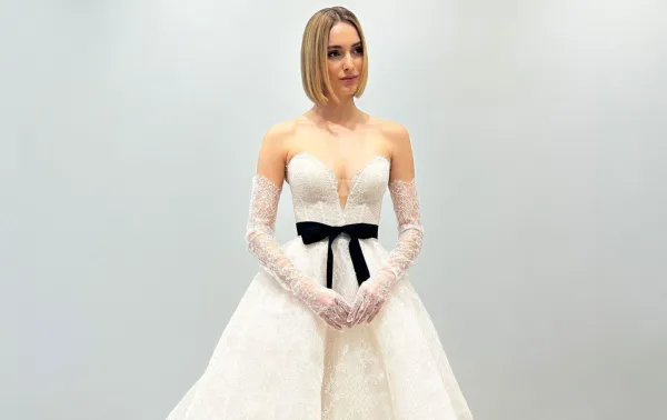 Модные свадебные платья 2025–2026: тренды, фасоны, цвета и советы невестам