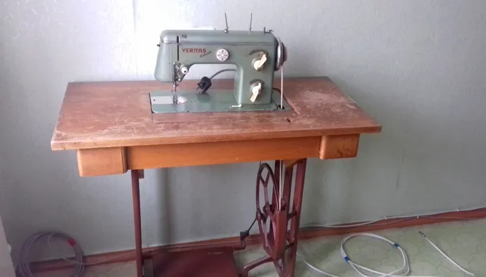 Швейная машинка из ГДР «Веритас»