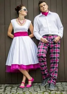 Платье свадебное с цветным подъюбником