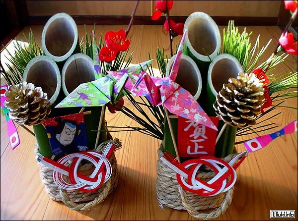 Японские новогодние атрибуты праздника