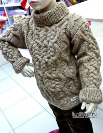 Детский свитер с косами