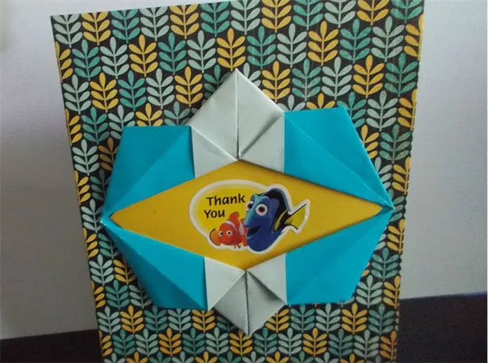 Открытка для мамы в технике оригами