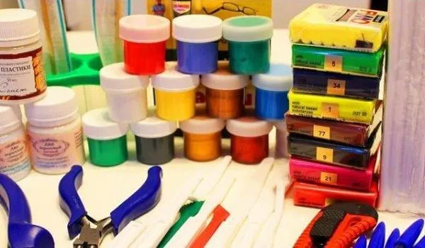 Краски и инструменты для полимерной глины 