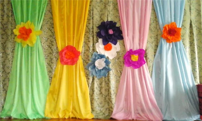 Бумажные цветы для украшения зала на выпускной в детском саду