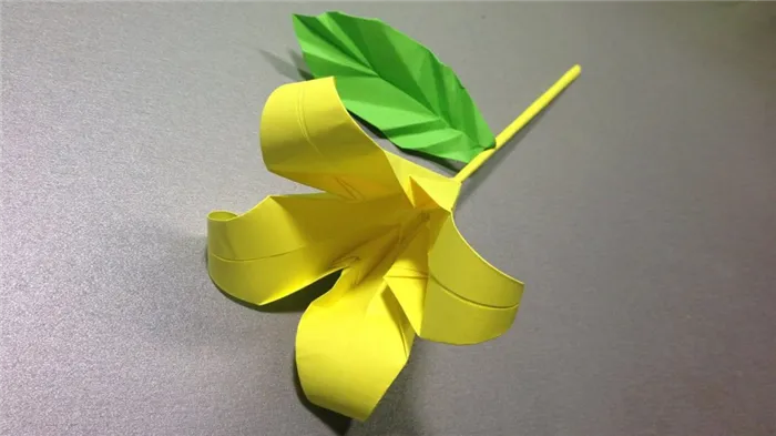Цветок на ножке оригами