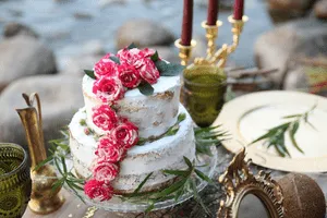 свадебный торт с живыми цветами 10