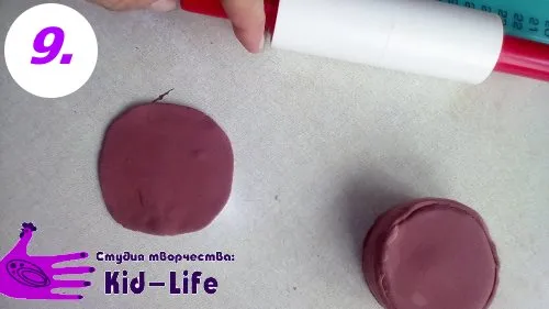 Как слепить торт из пластилина дно