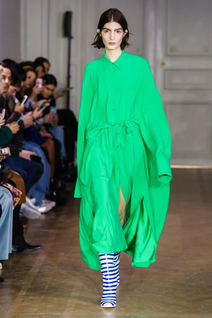 Зеленое платье-рубашка Christian Wijnants