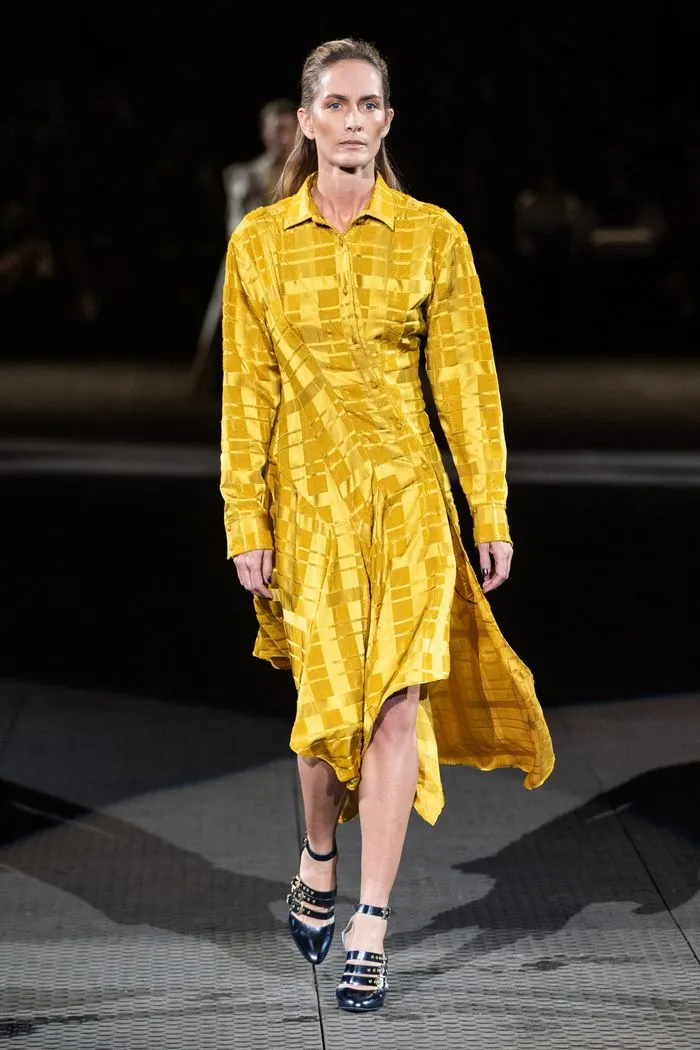 Желтое платье-рубашка Koché