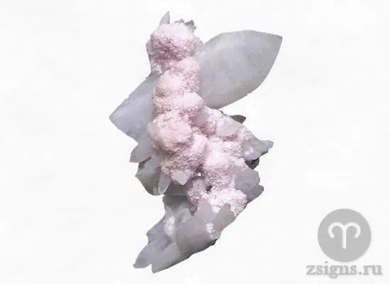 neobrabotannyj-kamen-rodohrozit-druza-kristall