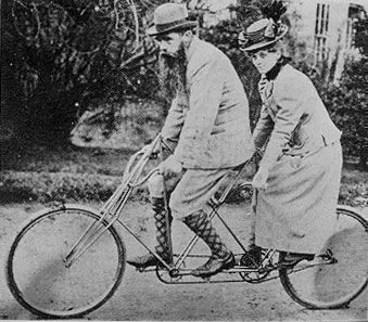 двухместный велосипед XIX века