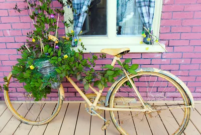 Садовый декор, велосипед для цветов