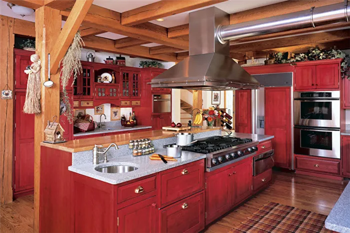 Дизайн красно-черных кухонь и деревом