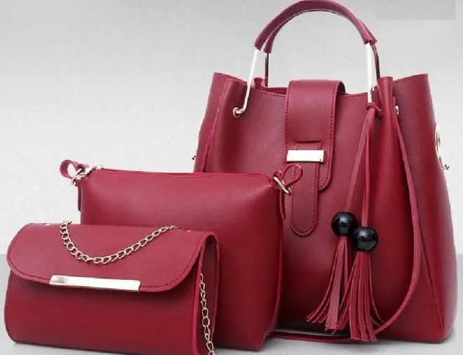 Красная женская сумка