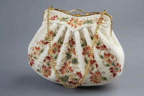 Дамская сумочка с бисерами