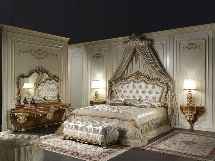 Попав в спальню в стиле барокко, Вы сразу окунетесь в атмосферу XVIII века