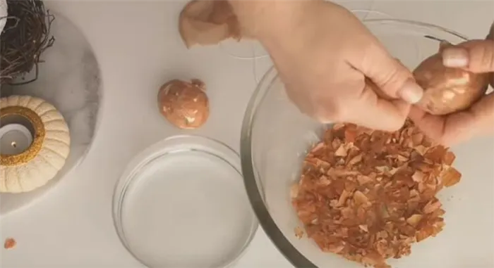 Как покрасить мраморные яйца на Пасху без зеленки