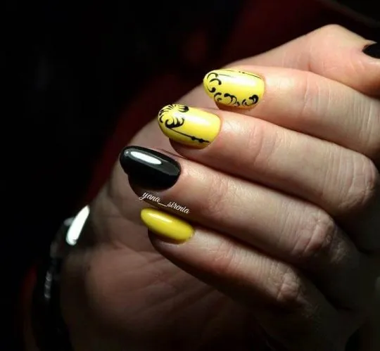 Желто-черный дизайн ногтей