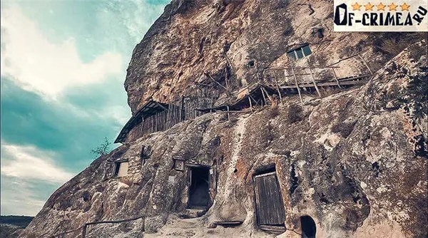 Окраины пещерного монастыря Шулдан