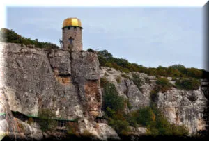 шулдан пещерный монастырь