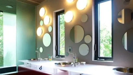 Круглое зеркало в ванную: разновидности и выбор