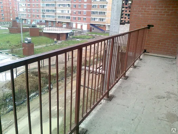 стальные ограждения балконов