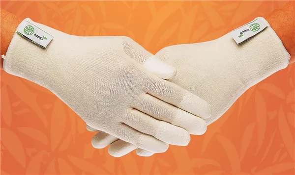 Какие перчатки используют для шугаринга