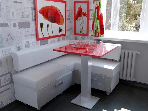 Кухонный уголок с компактным столиком красного цвета