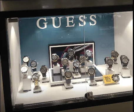 Женские часы Guess