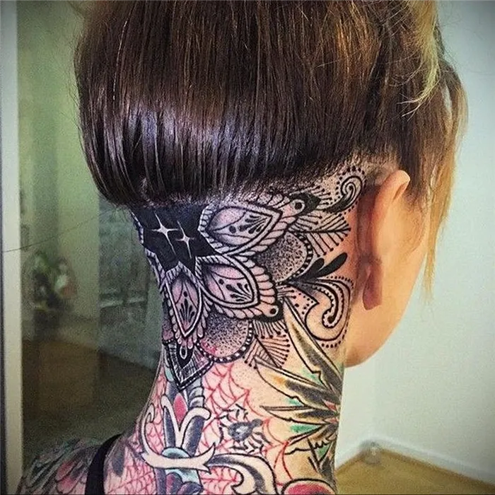 тату лотос на затылке 24.09.2019 №006 -the back of the head tattoo- tattoo-photo.ru