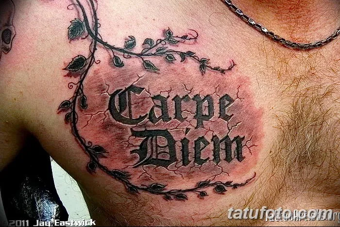 Значение тату Carpe diem